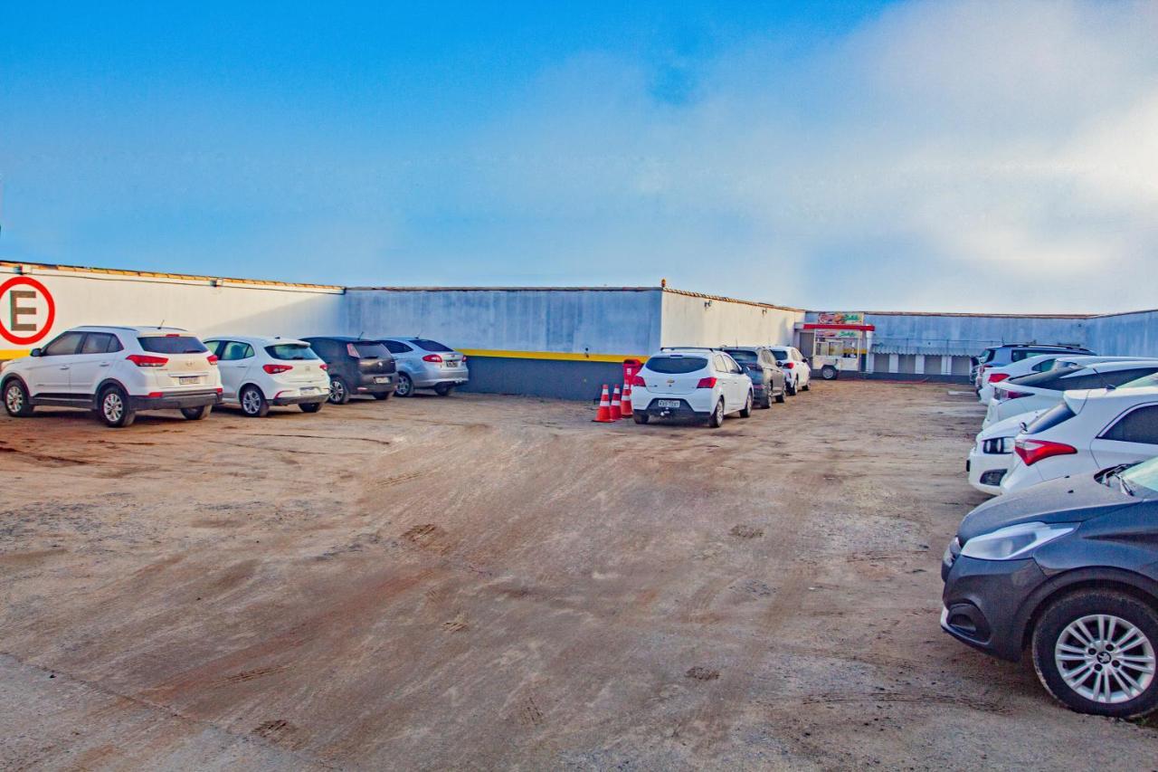 Pousada Palmares Cabo Frio Esterno foto